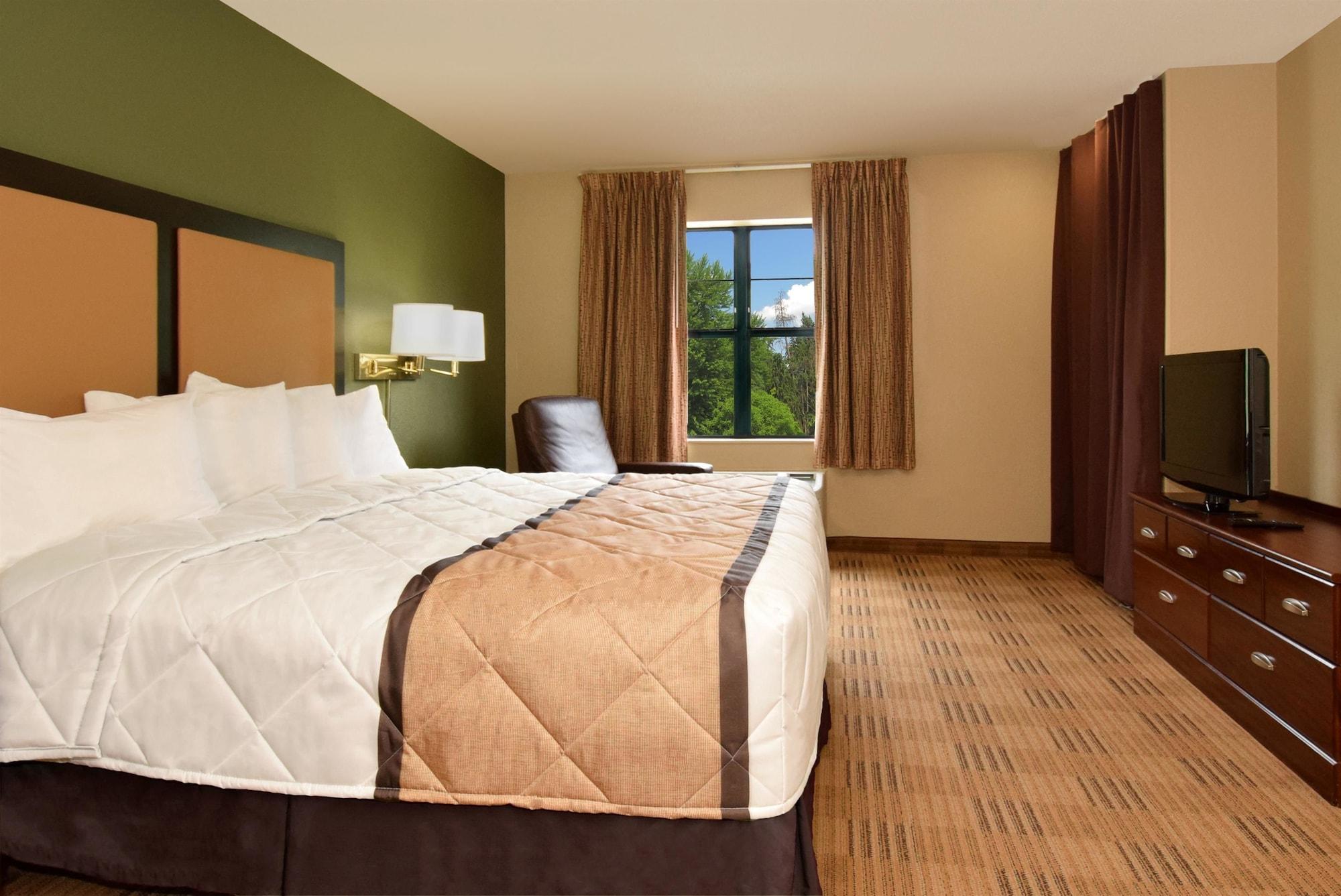 Extended America Select - Grand Rapids -
